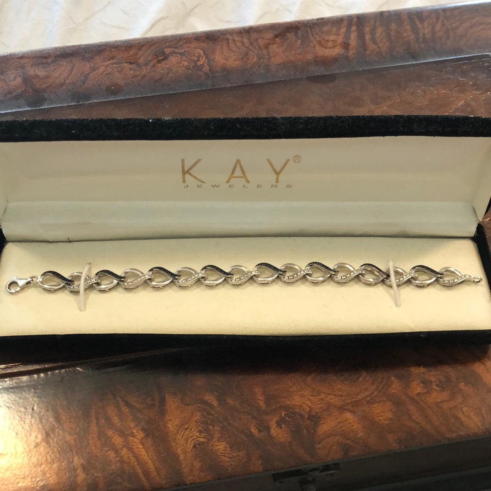 Kay jewelers blue/white diamond bracelet